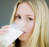 Регулярное употребление натуральных молочных продуктов защитит